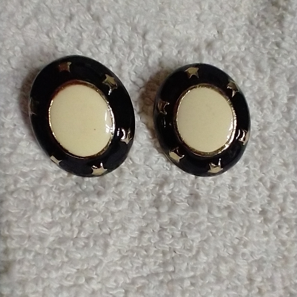 Black white stars button post earrings